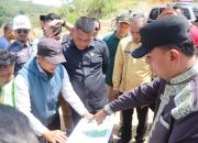 Wabup Muchsin Melaksanakan Monitoring Ke 2 Titik Perbaikan Jalan Dalam Kecamatan Celala