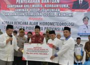 Wagub Aceh Dampingi Mendagri dan Mensos Tinjau Huntara serta Serahkan Bantuan Korban Bencana di Pidie Jaya