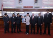 DPRK Aceh Besar Gelar Paripurna Penyampaian LKPJ 2025, Bupati Muharram Idris Paparkan Capaian Pembangunan