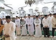 Wagub Aceh Salat Idul Adha di Masjid Raya Baiturrahman, Khutbah Disampaikan Abi Anwar Kuta Krueng