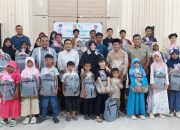 Illiza Serahkan Perlengkapan Sekolah kepada 45 Anak Yatim di Kecamatan Ulee Kareng