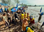 Gerakan ASRI Bersama Partai Demokrat, Bupati Tarmizi Ajak Warga Hentikan Buang Sampah Sembarangan