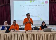 Kalaksa BPBD Aceh Besar Beri Penguatan SPAB pada MPLS SMAN Modal Bangsa