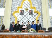 Illiza Serahkan RKUA-PPAS 2027 ke Dewan