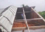 Angin Kencang Terjang Lambaro Biluy, Atap Rumah Warga Rusak