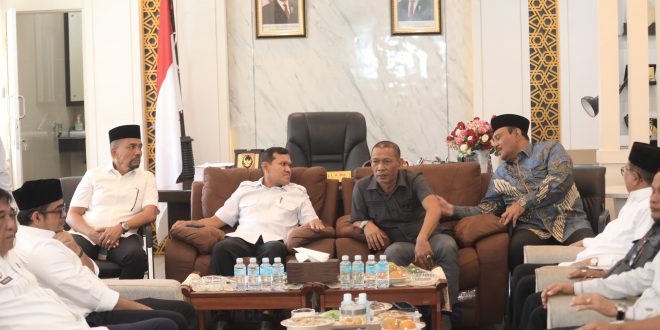 WAGUB ACEH DAN PIMPINAN DPRA BAHAS PERCEPATAN QANUN APBA DAN STABILITAS SOSIAL