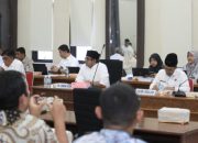 Rapat Bersama Banggar DPRA, Plt Sekda Aceh Ajak Perkuat Sinergi dan Komunikasi