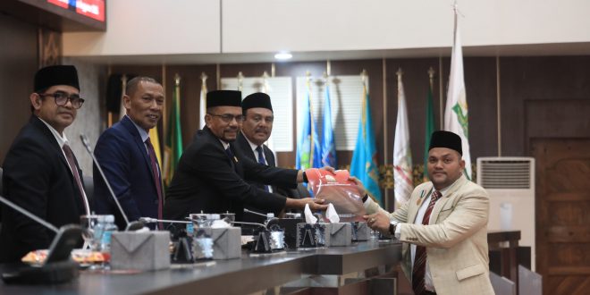 Pemerintah Aceh Terima Catatan dan Rekomendasi DPRA atas Pertanggungjawaban APBA 2025