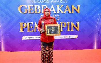 Aktif di Masa Bencana, Kak Na Terima Awards Srikandi Pemulihan Aceh