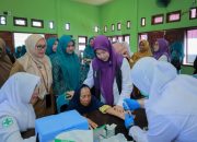 Ketua Posyandu Aceh Besar Tinjau Layanan Kesehatan Gratis di Posyandu Bungong Pade